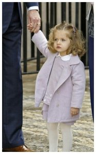 ​西班牙莱昂诺尔小公主，小时候呆萌，长大了漂亮有气质