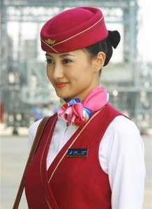 ​方巾和丝巾的系法图解 优雅空姐亲身示范