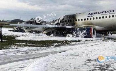 ​飞机迫降贾鲁河是真的吗