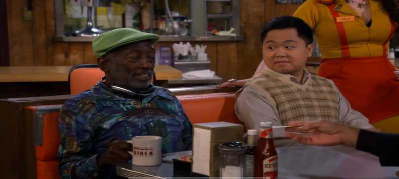 破产姐妹天天美剧(分享美剧 《破产姐妹》)