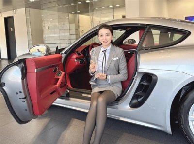 ​山东女销售一年卖出170辆保时捷！曾被CEO亲自颁奖
