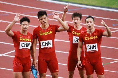 ​男子4x100米接力决赛 中国队获得第4&平全国纪录