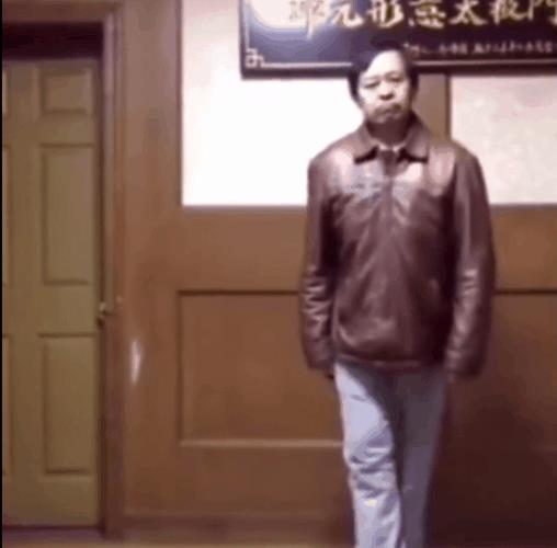 太极大师马保国打连环崩拳，号称学自叶问！对张伟丽留情不用这招