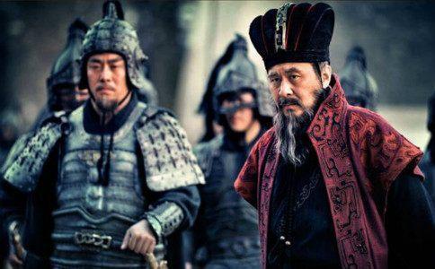 孔融4岁就能让梨, 长大后对父母出言不逊, 因口无遮拦被此人斩杀