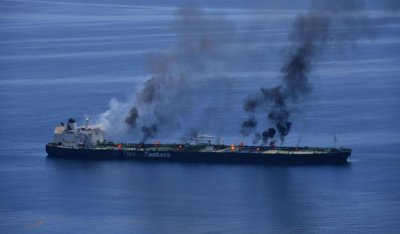 ​美国防部：载着15万吨原油的“红海燃烧油轮” 似乎出现漏油迹象