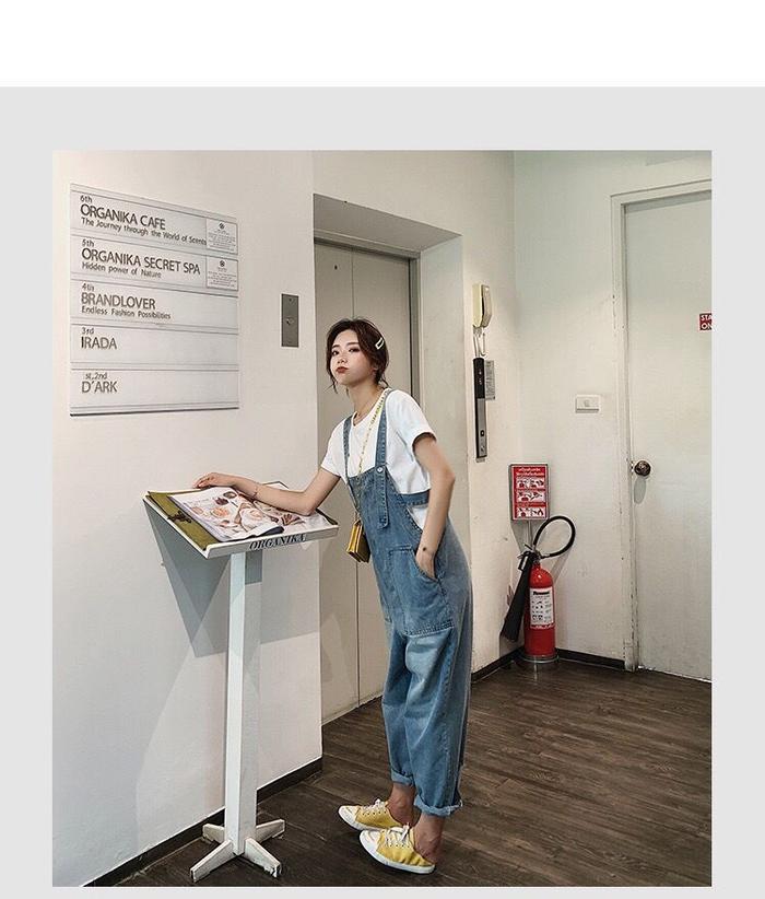 会穿背带裤的女生有多可爱?看看今个的穿搭就晓得喽