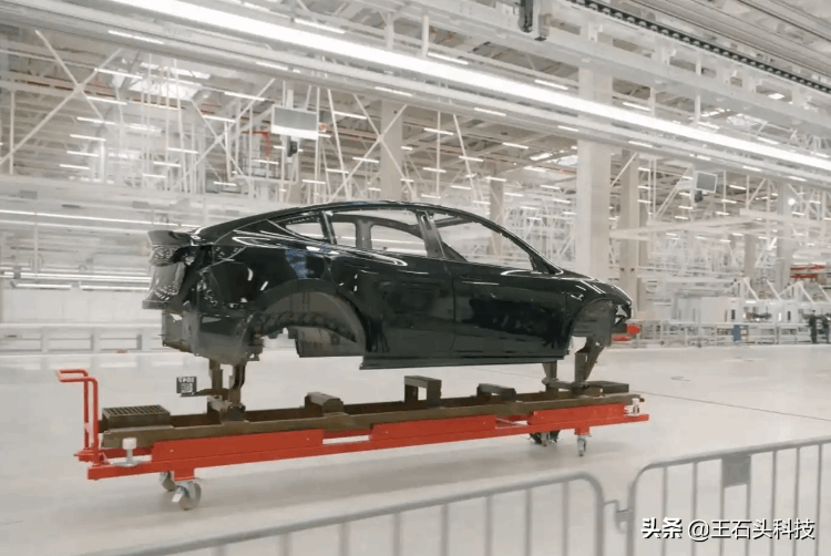 宁德时代总市值跌破万亿 股价大幅下挫