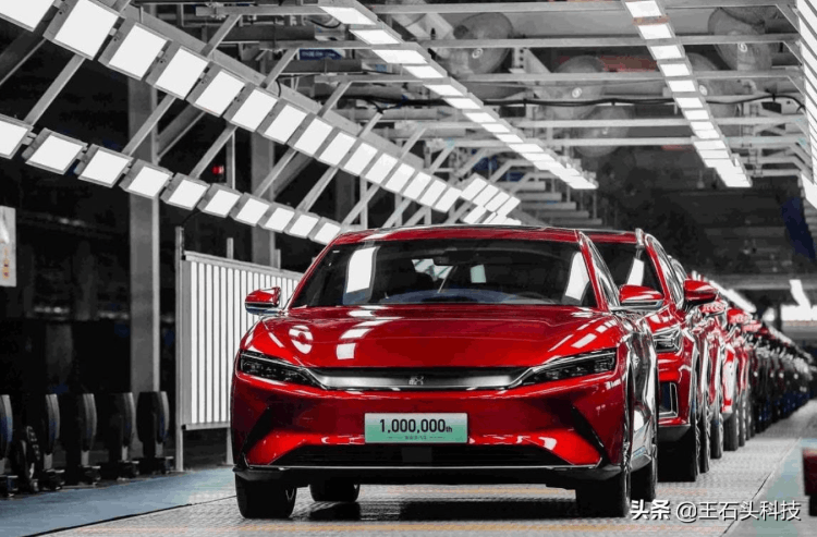 宁德时代总市值跌破万亿 股价大幅下挫