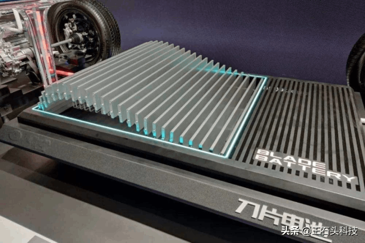 宁德时代总市值跌破万亿 股价大幅下挫