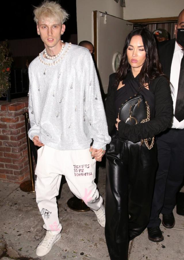 梅根福克斯现身街拍（梅根福克斯没穿对衣服）(6)