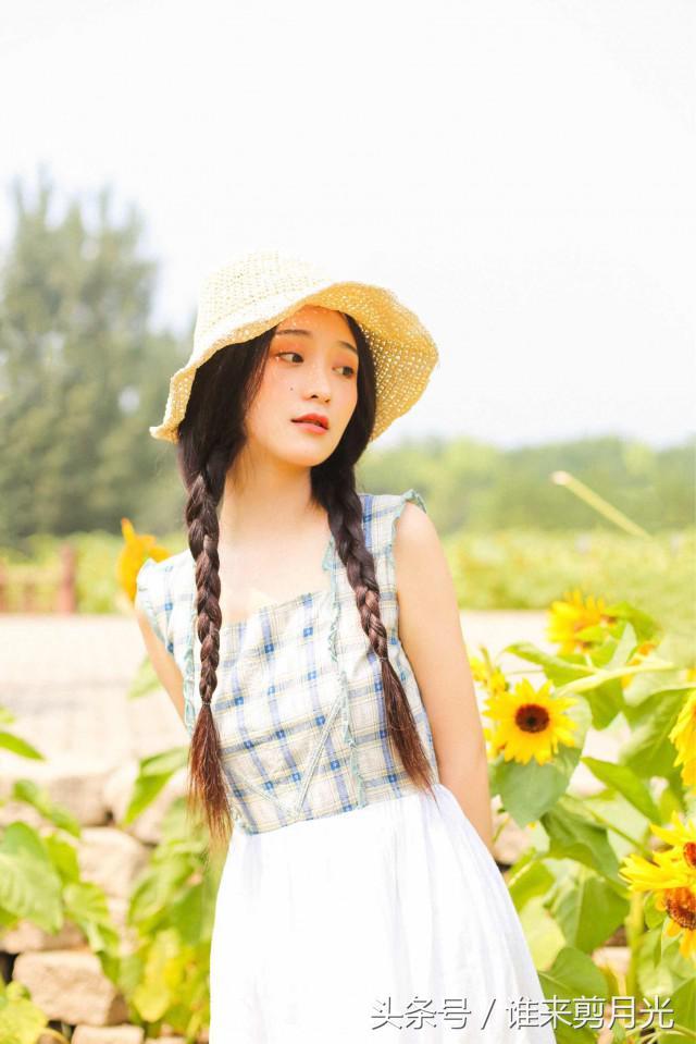 无刘海直发发型扎法女（女生黑长直发型无刘海怎么扎好看）(3)