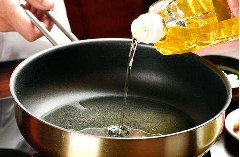 吃猪油的好处还是植物油好（猪油和植物油哪个更健康）(图6)