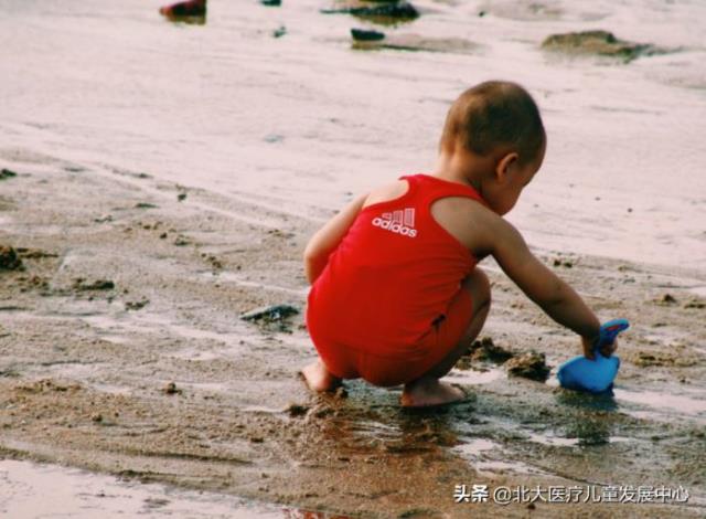 什么叫自闭症（带你详细了解自闭症）(2)