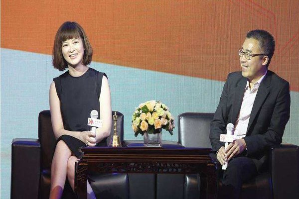 乐华娱乐老板是杜花 儿子参加变形记说妈妈欺负人