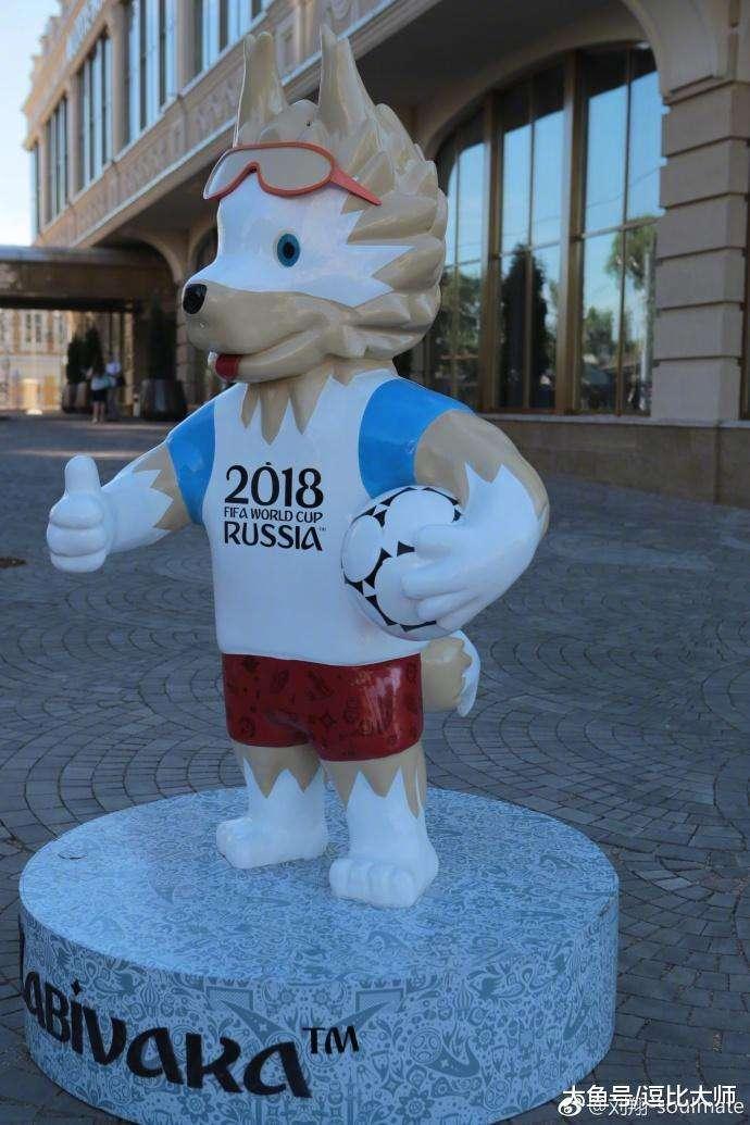 刘翔深夜晒旅行照 妻子吴莎罕见出镜, 二人感情超甜蜜