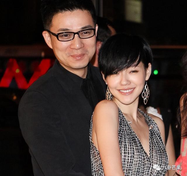 最近娱乐盘点(本年度娱乐圈最劲爆的一天)(45)