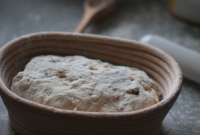 家庭做面包的简单方法,在家做面包简单做法电饭煲图4