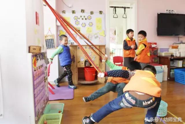 幼儿园童趣主题墙布置（幼儿园墙面这样做才有乐趣）(10)