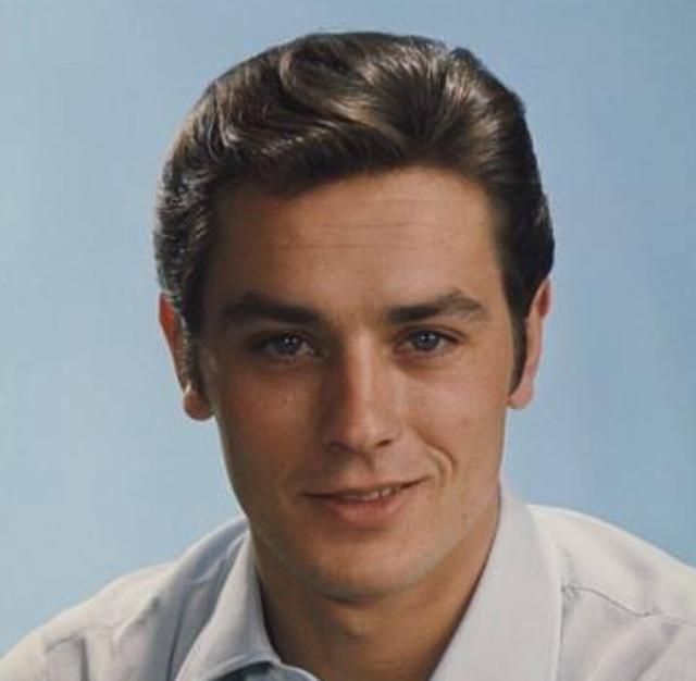 他是全世界最帅男人，前半生曾风光无限，却在晚年孤独终老！