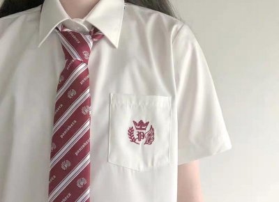 ​一个男生说话眼神闪躲说明什么