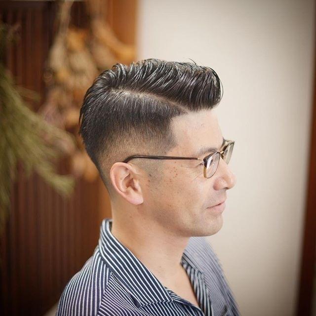 十款最流行男生发型，卷发剪了也好看