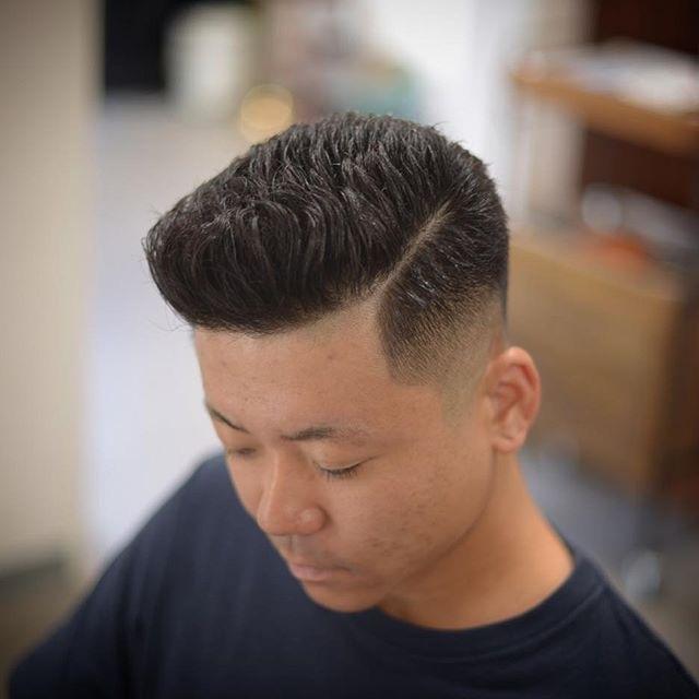 十款最流行男生发型，卷发剪了也好看