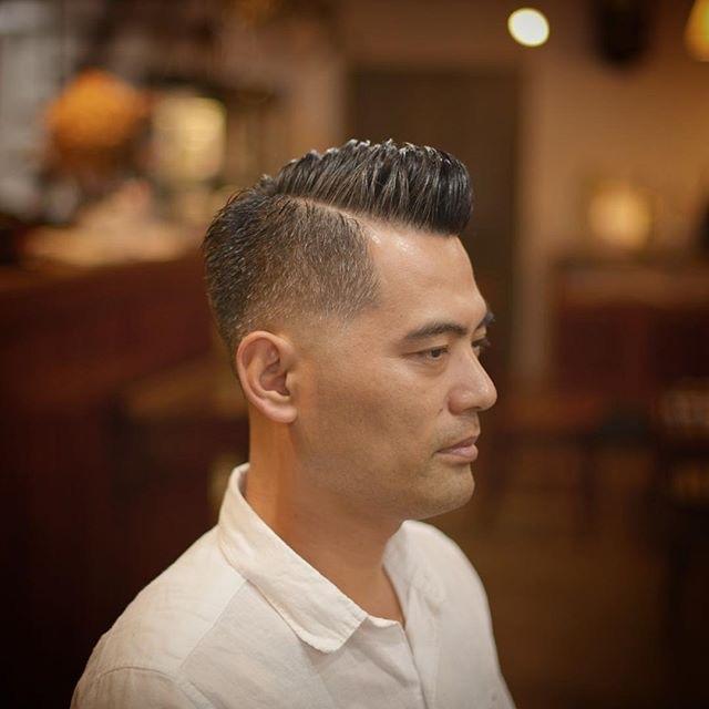 十款最流行男生发型，卷发剪了也好看