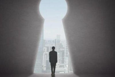 ​边缘化是什么意思(对应的是非主流和非中心)