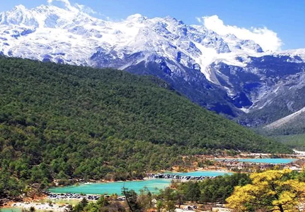 自驾游玉龙雪山攻略(玉龙雪山开车去方便吗)