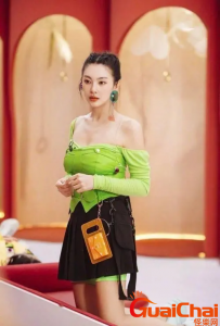 ​张雨绮恋情被曝光-张雨绮被拍与新男友同居