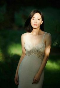 ​秋雅：从武打新星到国民校花，一剪梅下的袁华情愫