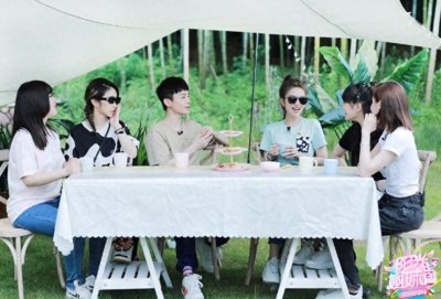 ​33岁的周扬青现实颜值如何？从沈凌看到她给出的评价，瞬间明白了