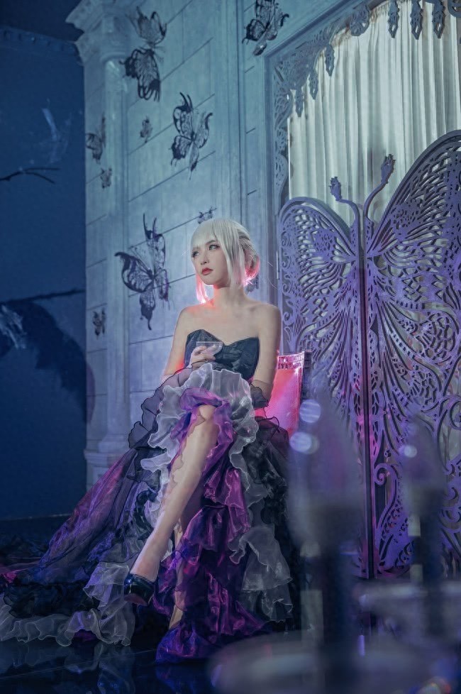 Cos美图:黑化吾王,正片saber alter,高贵冷艳晚礼服,真的美!