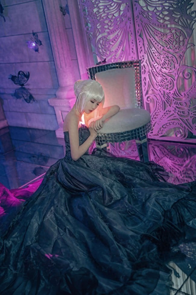 Cos美图:黑化吾王,正片saber alter,高贵冷艳晚礼服,真的美!