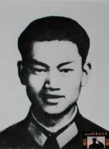 ​一级战斗英雄一一张大权