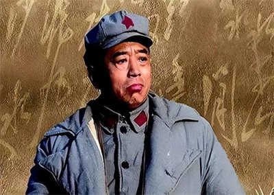 ​抗日战争，彭德怀为何是八路军副总指挥？他有别人不具备的三优势