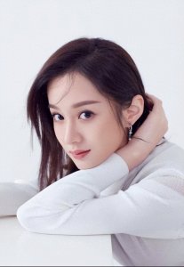 ​清纯如水的陆妍淇