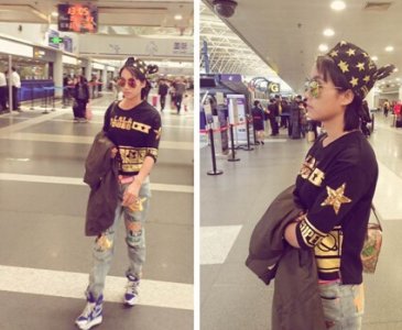 ​高雅轩潮范儿十足 低调现身首都机场