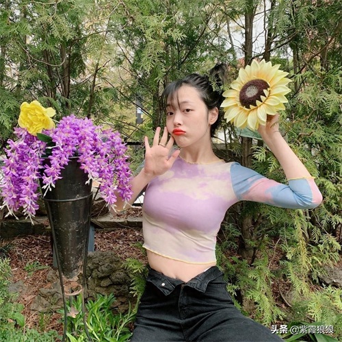 韩国女星崔雪莉超美照片