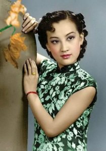 ​天籁歌后周旋的一生