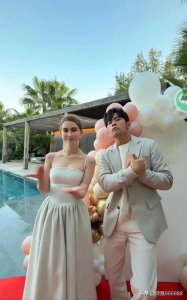 ​昆凌为周杰伦庆祝46岁生日，同时也是结婚10周年纪念日，祝福二位