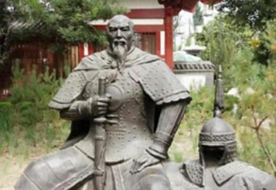 ​赵良栋上厕所时，无意间看到了一群蚂蚁，当即下令：全军迅速撤退