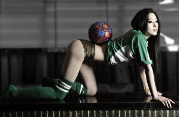 张馨予2009足球宝贝