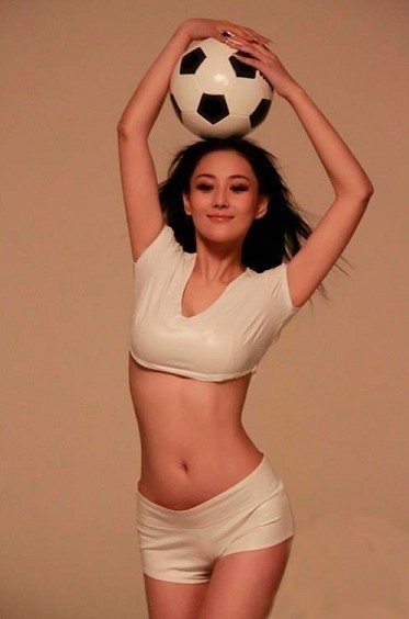 张馨予2009足球宝贝