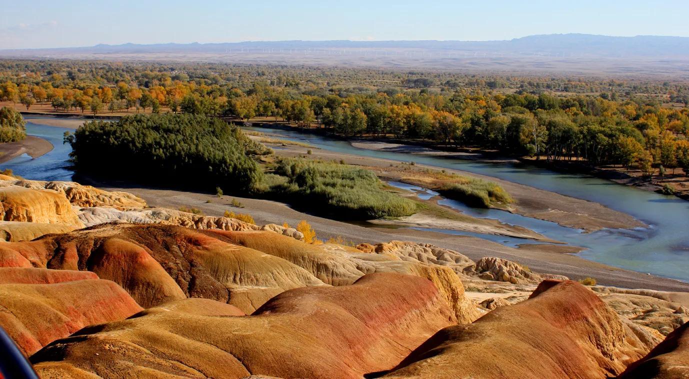  额尔齐斯河的发源地是哪里(额尔齐斯河在哪里)