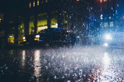 ​江苏多地将人工降雨：科技与自然的完美结合
