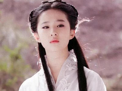 ​刘亦菲巅峰颜值诠释《天龙八部》王语嫣，仙气灵动成经典