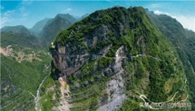 ​大巴山6天自驾禁地：挂壁公路+盐都废墟，硬核穿越渝陕鄂无人区