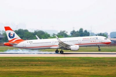 ​红土航空：昆明=合肥=太原航线首航成功