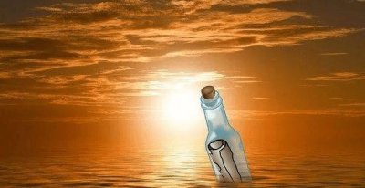 ​“瓶中信”：那些关于海上信息传递之旅的引人入胜的故事